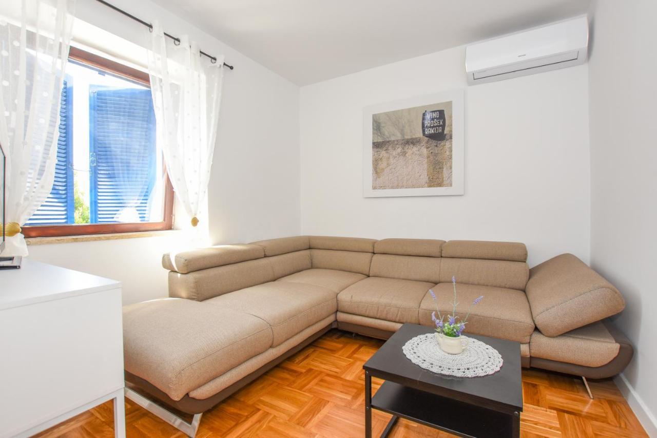 Apartment Sidro Pag Town Eksteriør bilde